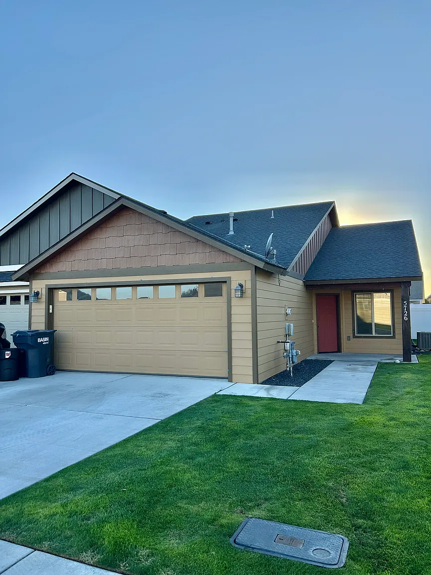 5726 Latah Ln photo 1