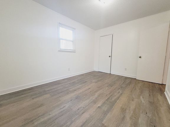 5th image of 1028 New Beginnings Ave #4