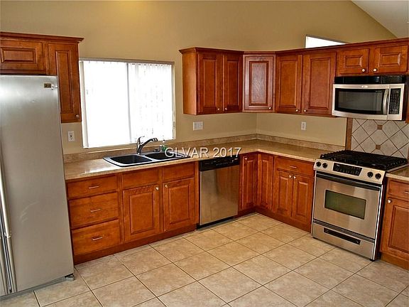 3rd image of 4353 Sparkle Crest Ave