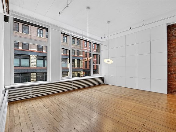 4th image of 107 South St Suite 2A