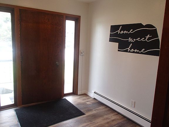 2nd image of 334 W 40th St Unit 2