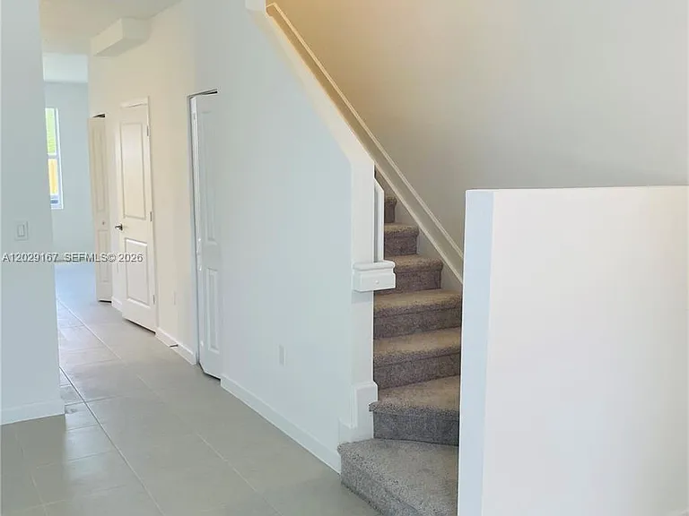 17905 SW 356th Ter — Photo 2