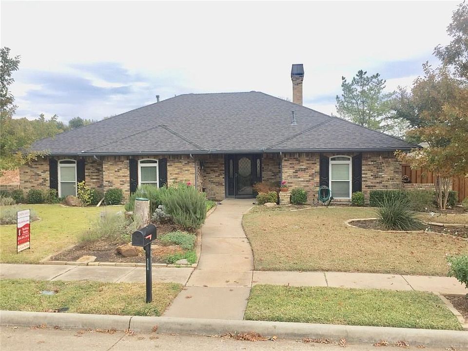 1st image of 4008 Riverview Dr