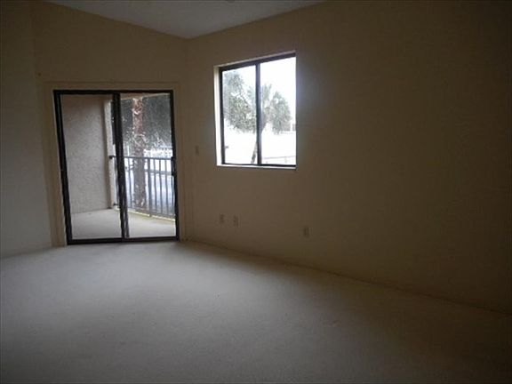 5th image of 930 Gulf Shore Dr Unit 19