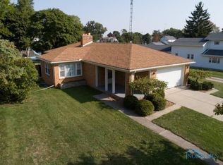 405 Maplewood Ave, Delta, OH