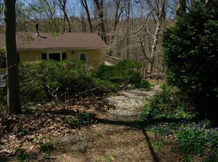 9 Newsome Rd, Oxford, CT 06478