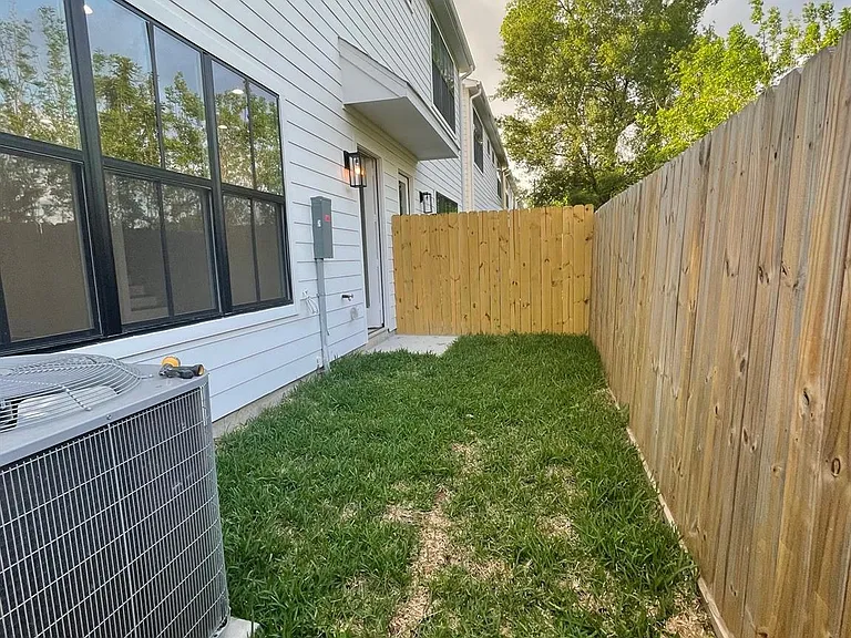 6412 Highland Pine Ln — Photo 20