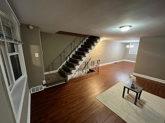 3rd image of 7671 Overbrook Ave