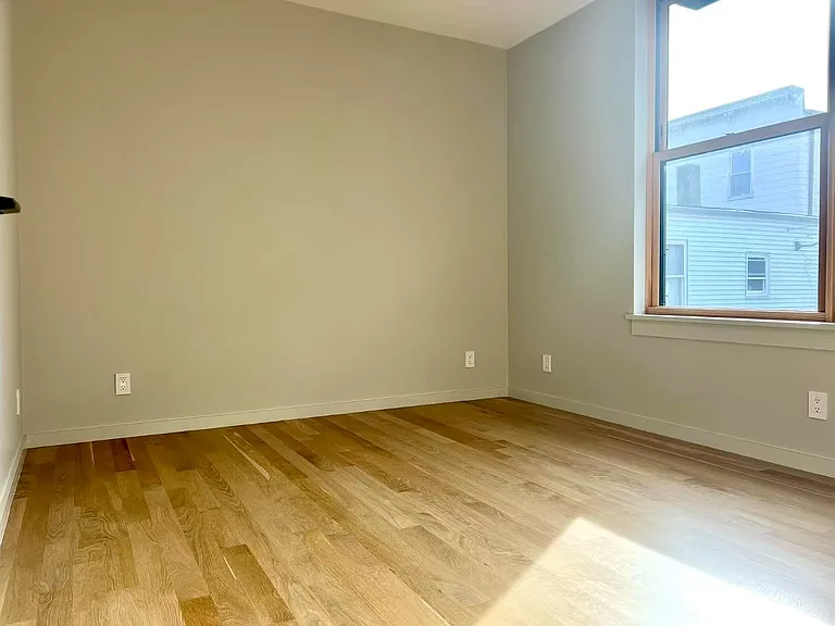 145 Willow St #2 — Photo 8