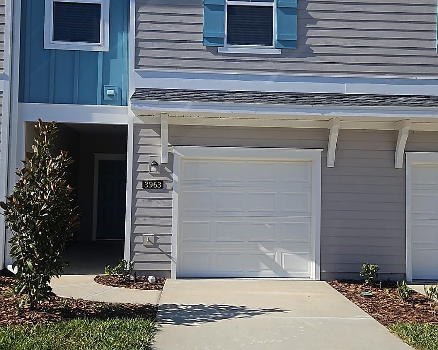 1st image of 3963 Silver Oak Ln