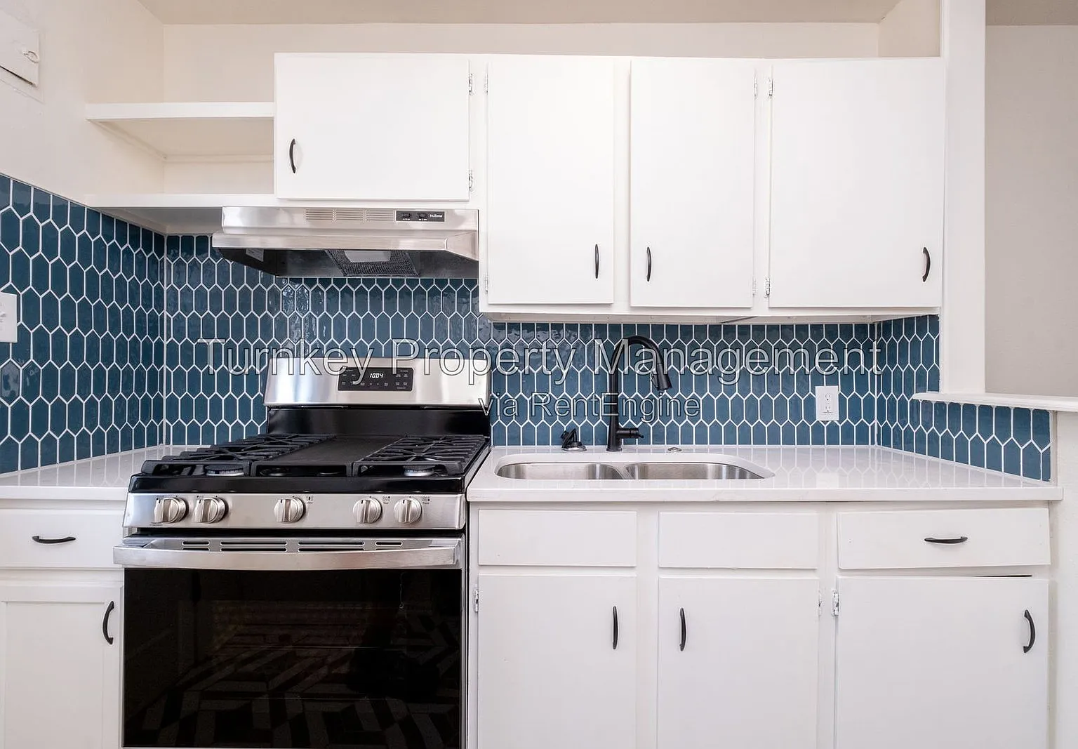 1 bed, 1.0 bath, 725 sqft, $850 — Photo 1