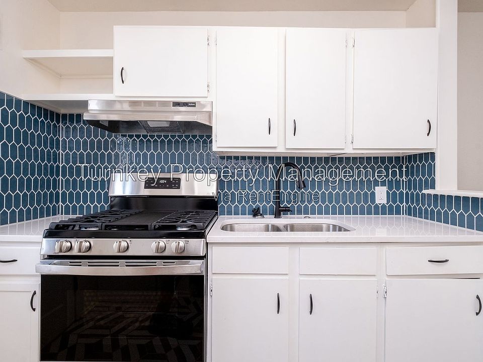 1st image of 623 Sherman St APT D