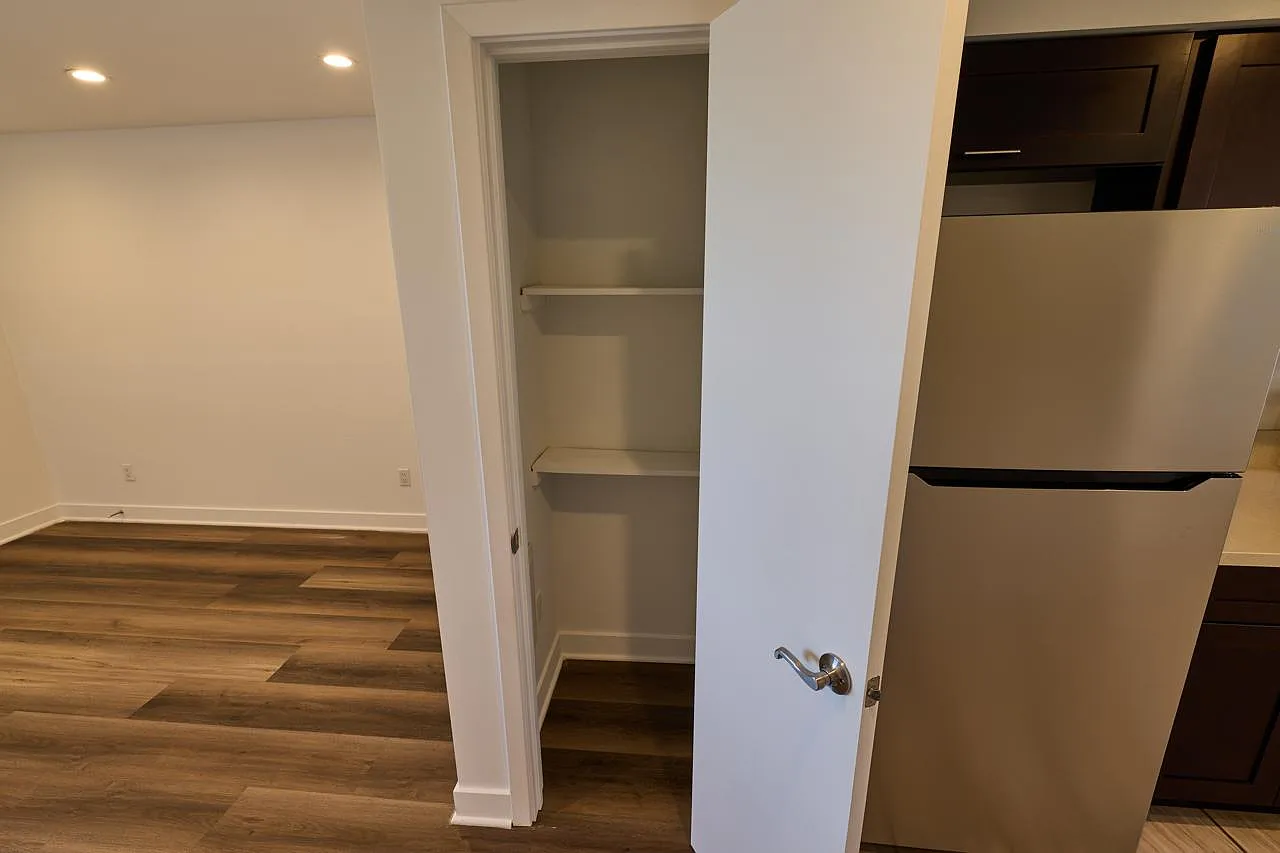 2 bed, $2,650 — Photo 4