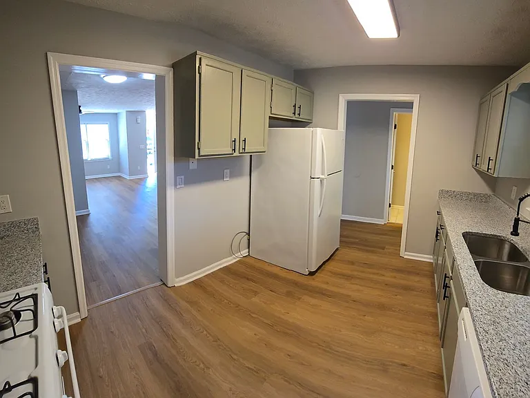 1016 Kennesborough Rd NW — Photo 17