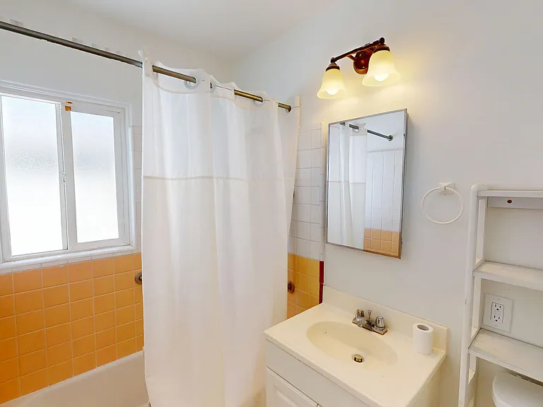 735 F Ave #1-6 — Photo 5