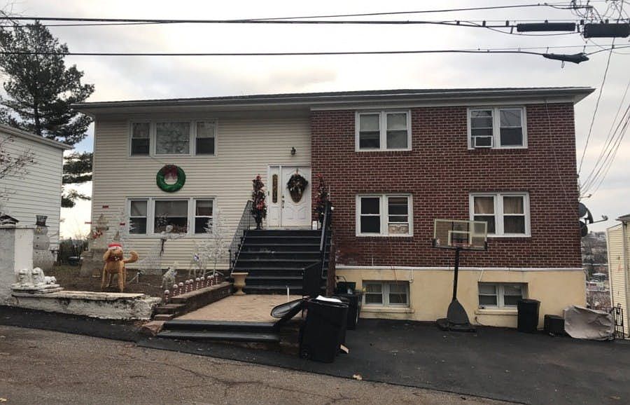 1st image of 28 Hillside Ave