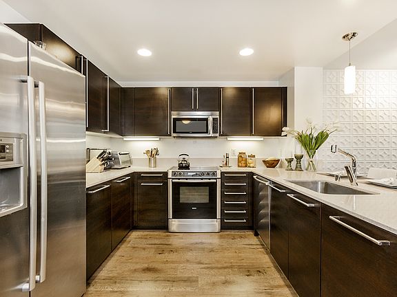 4th image of 1160 Mission St Unit 1209