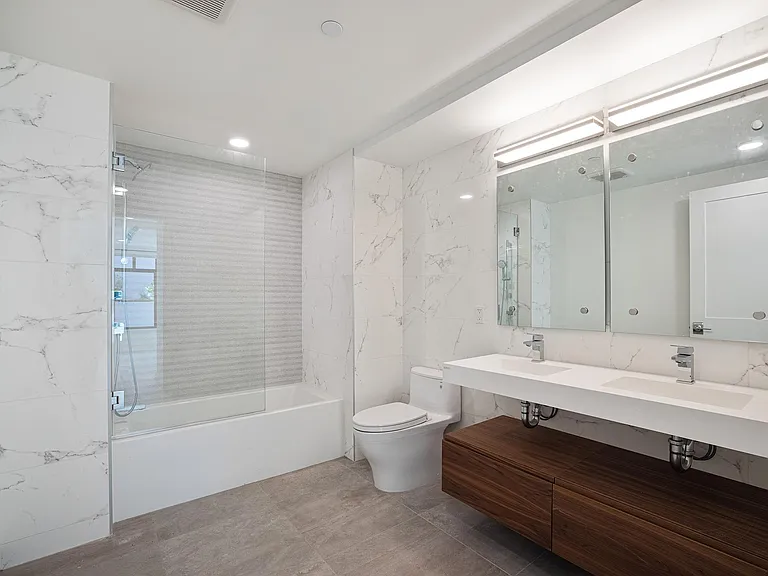 1335 Larkin St #203 — Photo 19