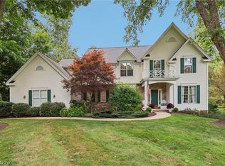 508 Manor Brook Dr, South Russell, OH 44022