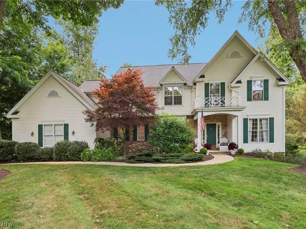 508 Manor Brook Dr, South Russell, OH 44022