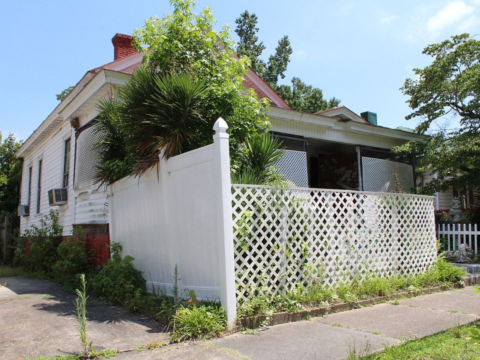 2nd image of 406 N Leslie St