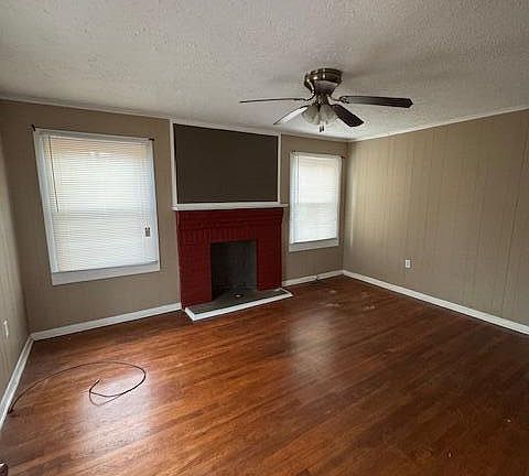 4th image of 1912 Wheat Street