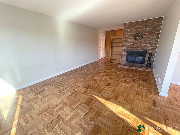 3rd image of 40 Santa Elena Ave