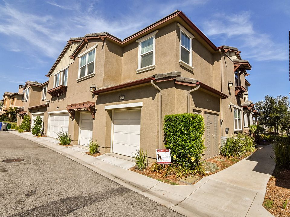 1st image of 28690 Pietro Dr