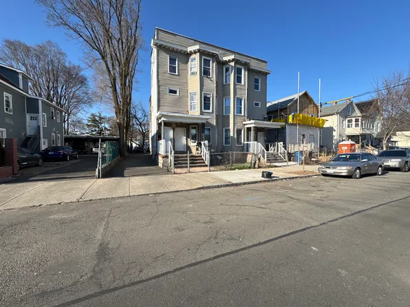 215 Rosette St #R3, New Haven, CT 06519