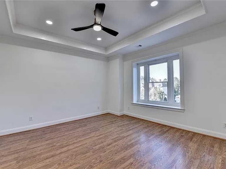 7970 Saint Marlo Fairway Dr — Photo 28
