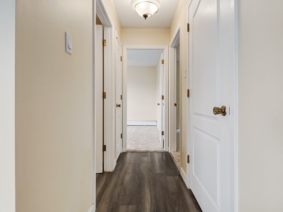 1st image of 4819 47th St #102