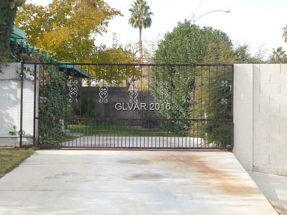 3rd image of 2951 Palma Vista Cir