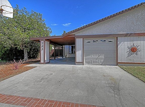3rd image of 764 Hunt Cir