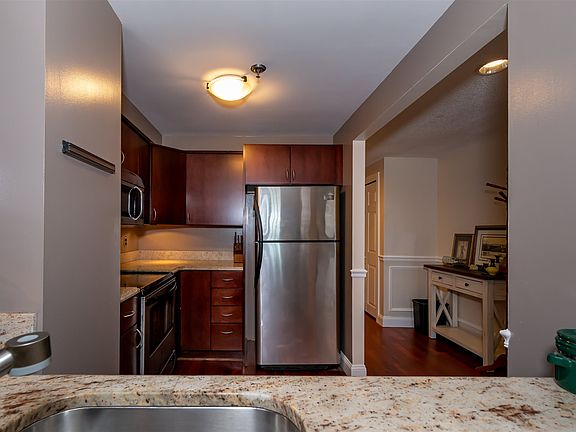 4th image of 10 Mountain Laurels Dr APT 104