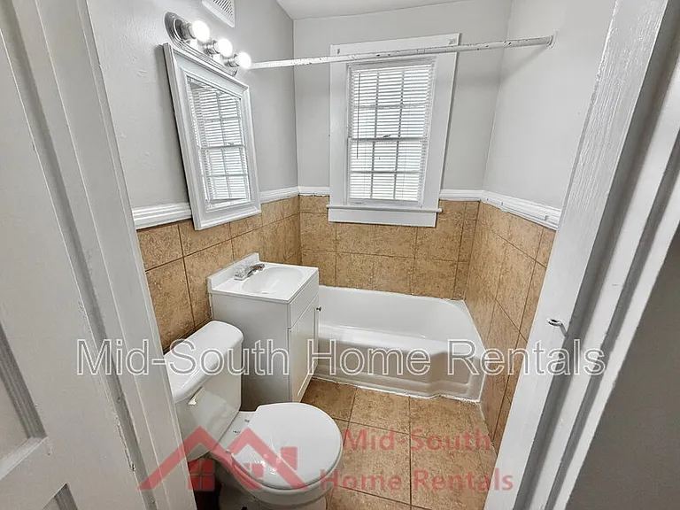 1379 Ferguson Rd #4 — Photo 9