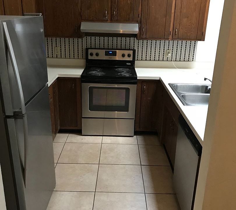 1st image of 1331 Castelnau Ct