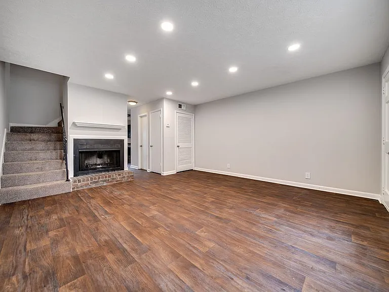 509 Alexander Dr — Photo 48