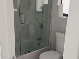 335 W 60th St, Hialeah, FL