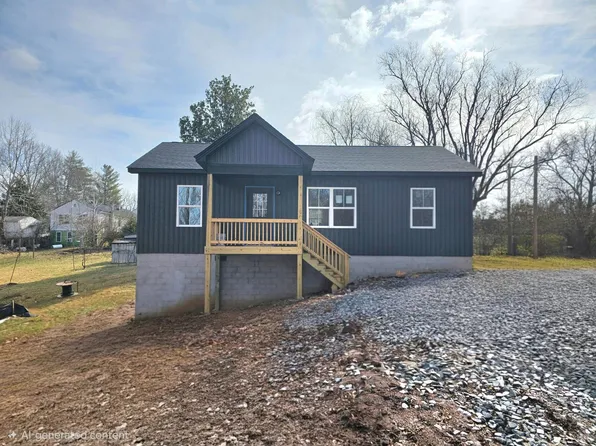 89 Halsey Rd, Lynchburg, VA 24501