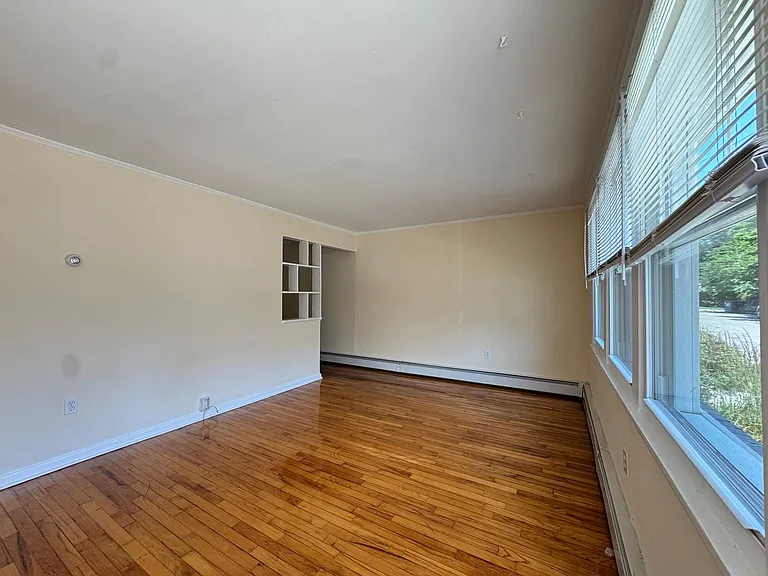 1 Savin Ct — Photo 6