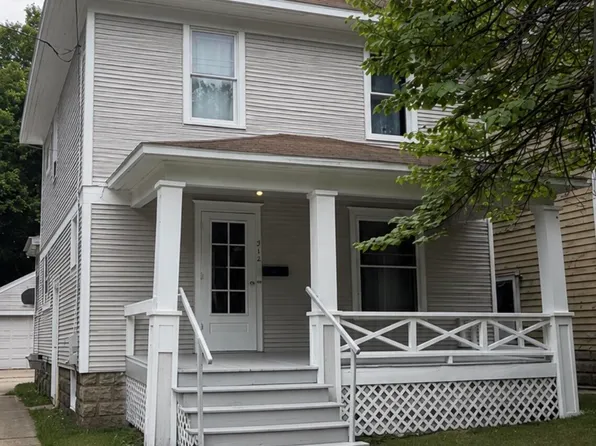 812 N Pine St, Lansing, MI 48906