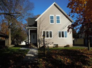 1813 Madison St, La Crosse, WI 54601