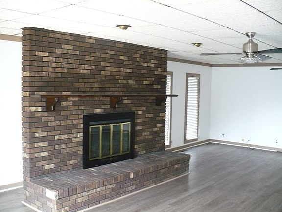 4th image of 207 Fisher Ave