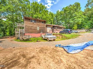 3240 Coulter Shoals Cir, Lenoir City, TN 37772