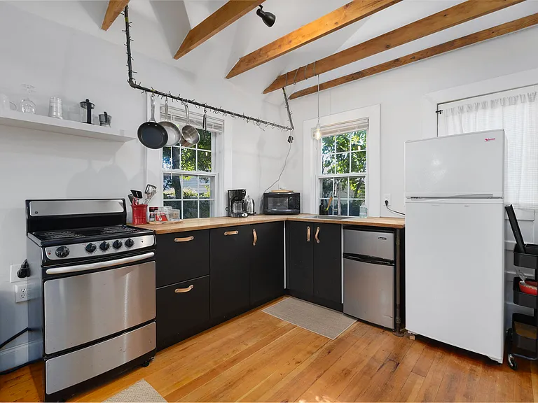 109 Allston Ave — Photo 12