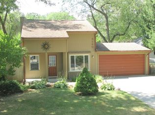 4260 Cedar Ave, West Bloomfield, MI 48323