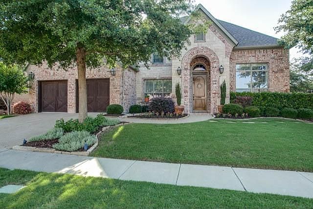 1st image of 400 Brazoria Dr