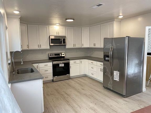 2nd image of 894 Bing Dr #2