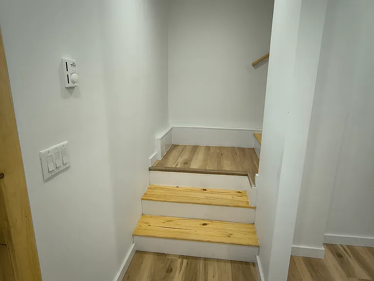 4 Highland Ave — Photo 5