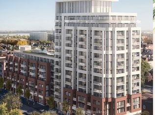 560 Rideau St #802, Ottawa, ON K1N 0G3